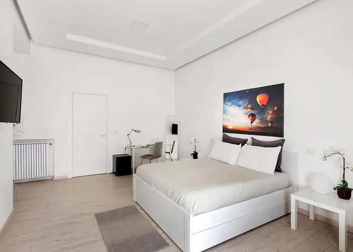 Konukevi Maison Piazza Cavour 4*