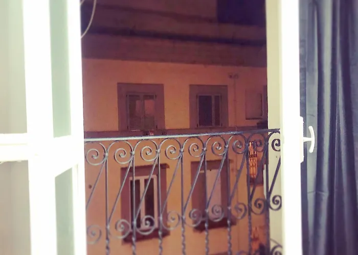 Konukevi Maison Piazza Cavour 4*